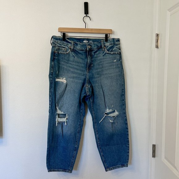 Old Navy Denim - Old Navy OG Straight Distressed Ankle Jeans - 16P‎